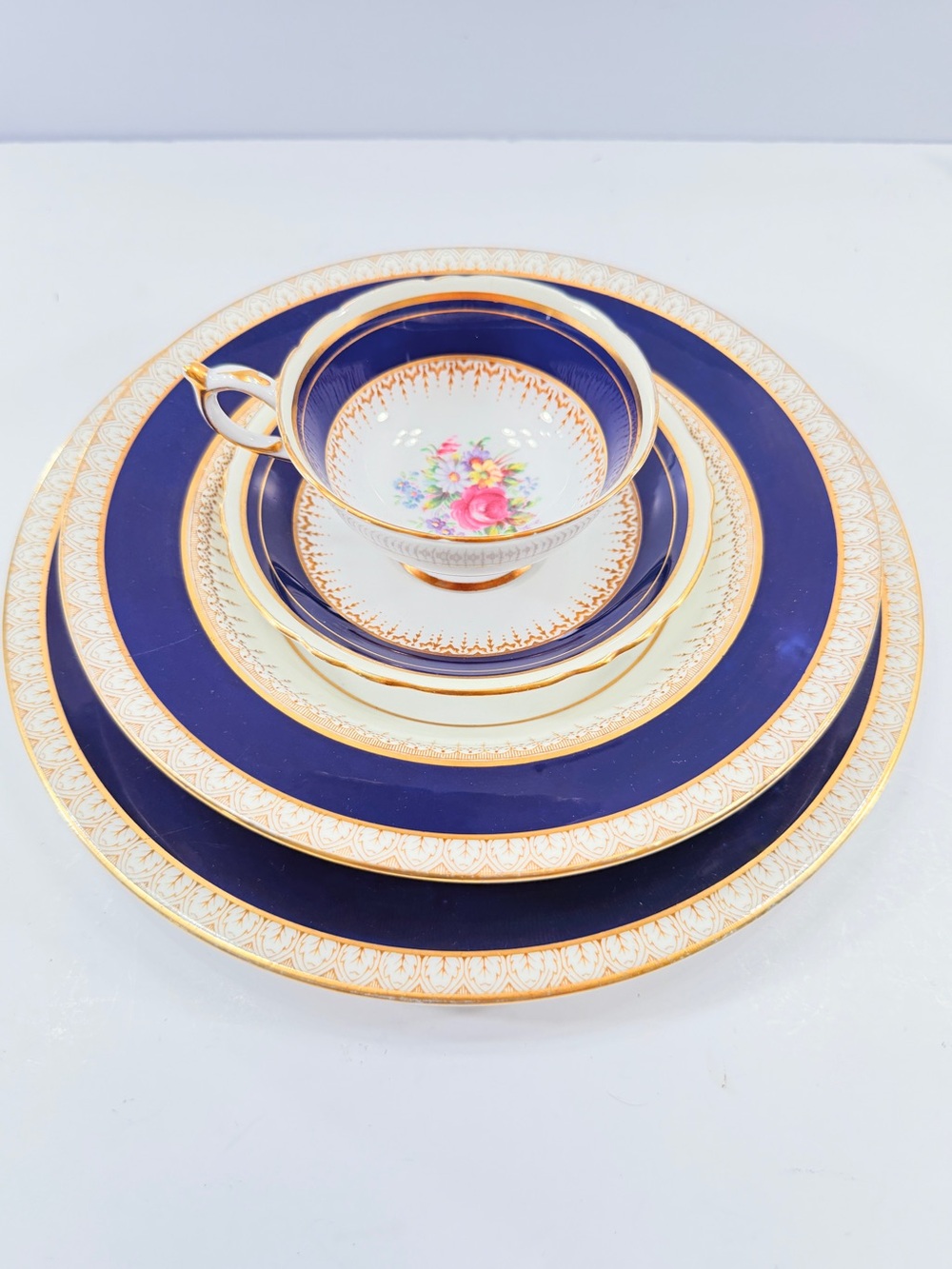 Paragon Tea Cup Saucer Dinner Plate Bowl Set Of 4 Rose Cobalt Blue Gold Trim Vtg